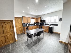 Photo 20- click for photo gallery